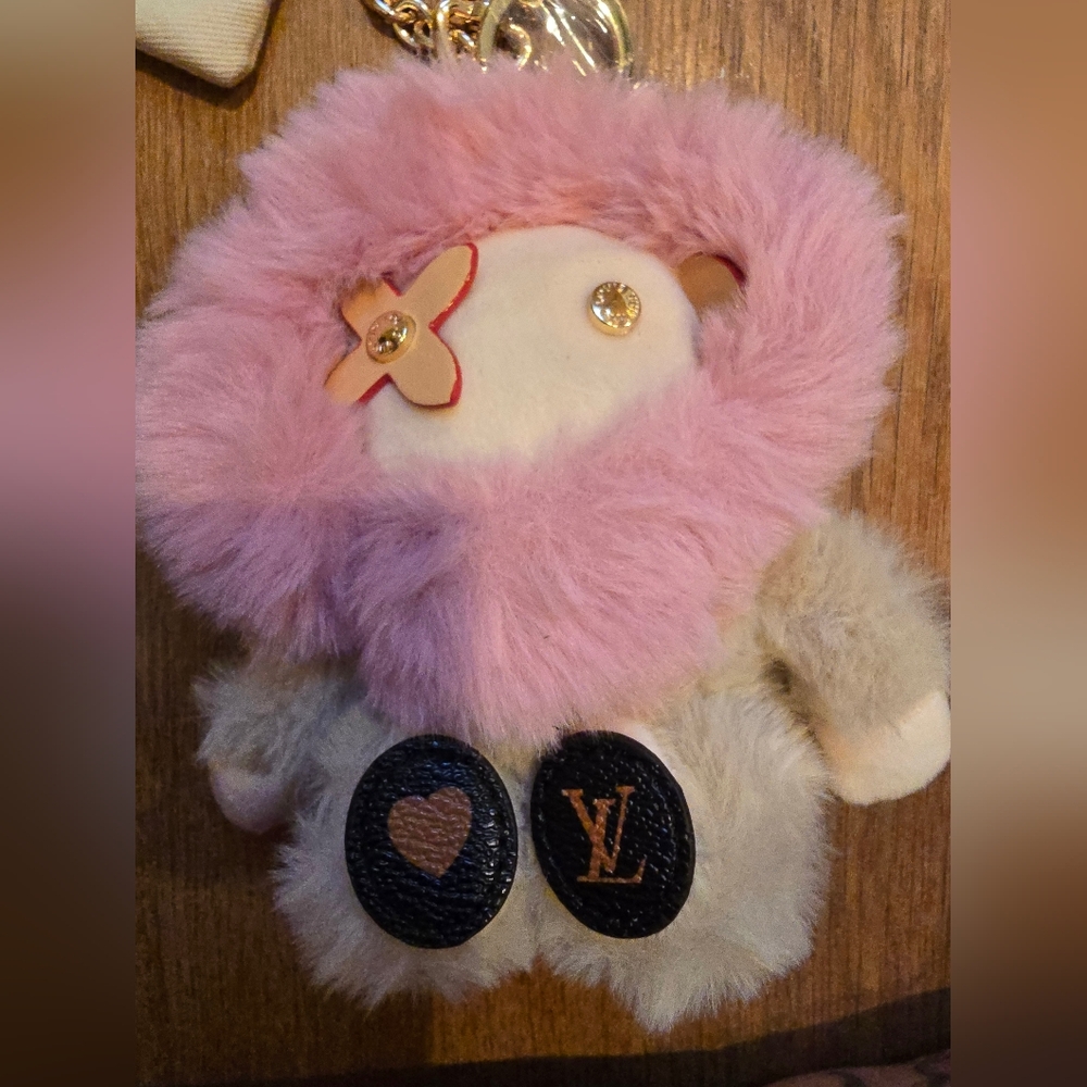 Vivienne Plush Bag Charm/Keychain FULL INCLUSION - Picture 2 of 6